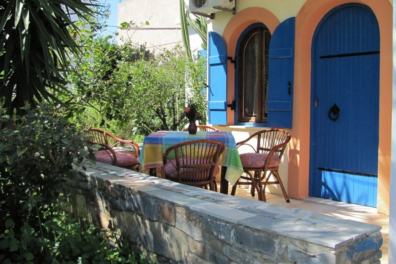 Villa Thalia Apartments i Milatos Se priser här!