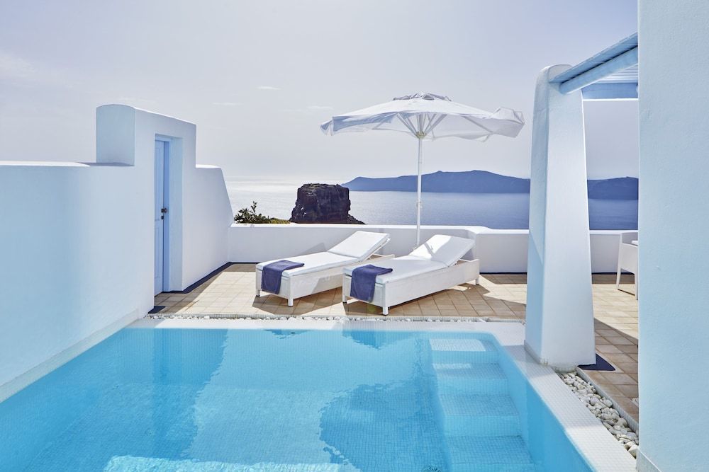 Astra Suites i Imerovigli Se priser her!