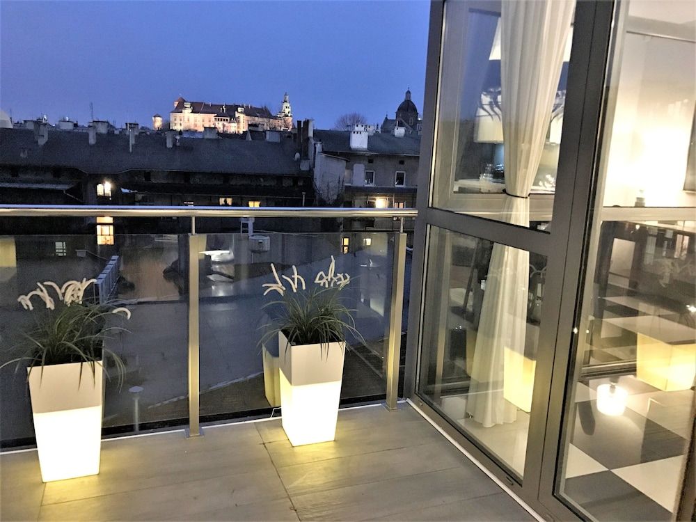 Mondrian Luxury Suites & Apartments Krakow Old Town i Krakow Se